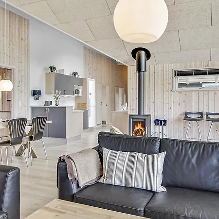 Lovely In With Kitchen